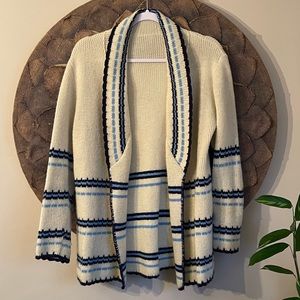 Vintage Women’s Cardigan Sweater